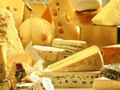 Το τυρί στη διατροφή ενός άνδρα μπορεί να τονώσει τη δραστικότητα